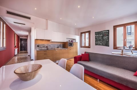 Living room, Dining area