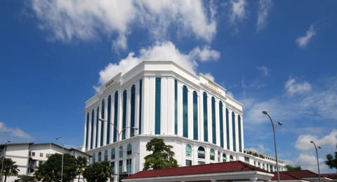 Property building, Day