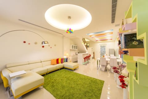 Communal lounge/ TV room, Lobby or reception