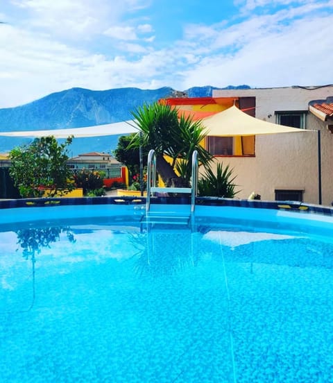 Garden, Pool view, Swimming pool