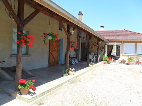 Facade/entrance, Garden view