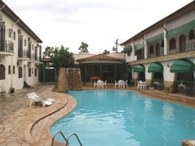 Property building, Pool view
