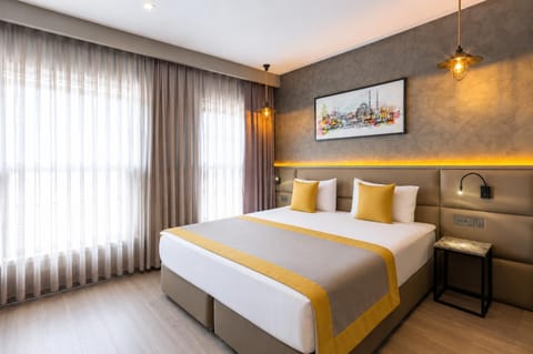 Bedroom, Family