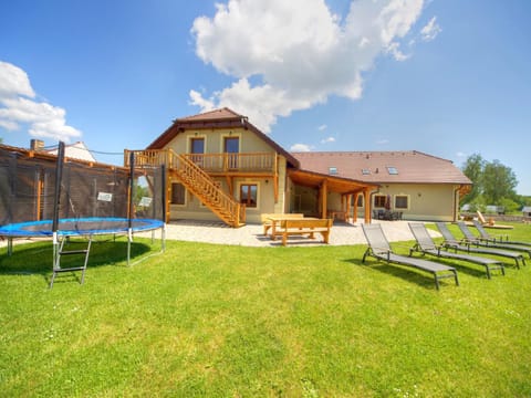 Property building, Garden, Garden view