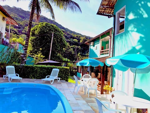 Property building, Garden, View (from property/room), Garden view, Pool view, Swimming pool, Entertainment