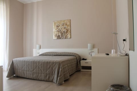 Day, Photo of the whole room