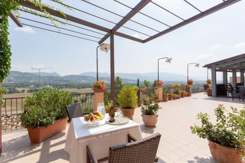 View (from property/room), Balcony/Terrace