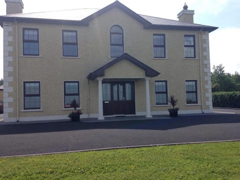Clonoughter Heights Bed and Breakfast in County Limerick