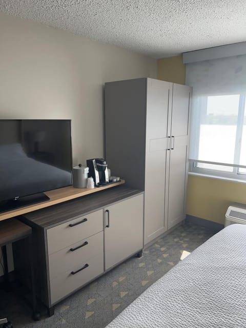 TV and multimedia, Coffee/tea facilities