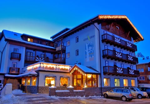 Property building, Winter