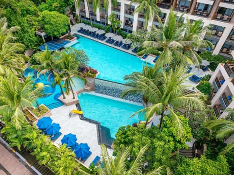 Pool view, Swimming pool