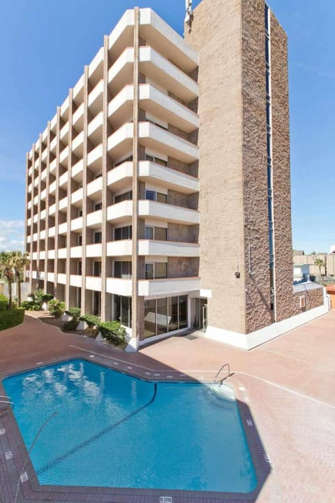 Property building, Facade/entrance, Day, Swimming pool