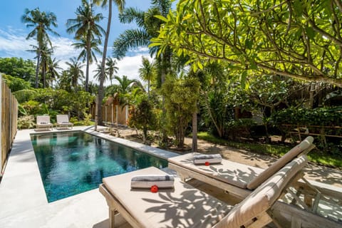 Patio, Day, Garden, Garden view, Pool view, Swimming pool, sunbed