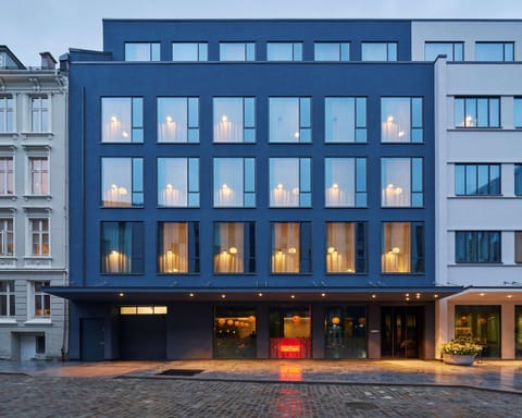 Property building, Facade/entrance, On site