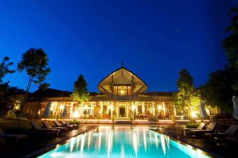 Swimming pool, Swimming pool