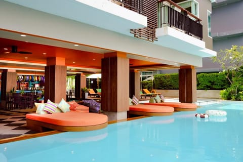 Swimming pool