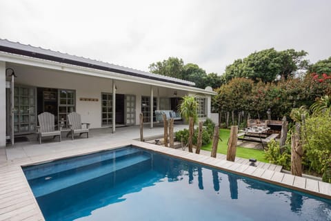 Property building, BBQ facilities, Swimming pool
