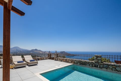 Natural landscape, Balcony/Terrace, Pool view, Sea view, Swimming pool, sunbed