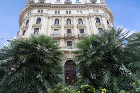 Property building, Facade/entrance
