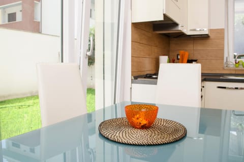Kitchen or kitchenette, Decorative detail