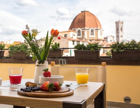 View (from property/room), Balcony/Terrace, Breakfast
