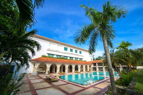 Property building, Pool view, Swimming pool