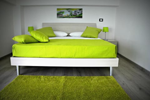 Property building, Bed