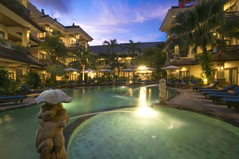 Pool view, Swimming pool