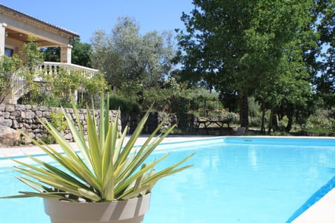 Garden view, Mountain view, Pool view