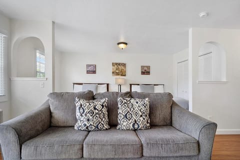 Carlin's Cottage Court Inn in Calistoga