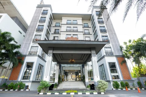 Property building, Facade/entrance