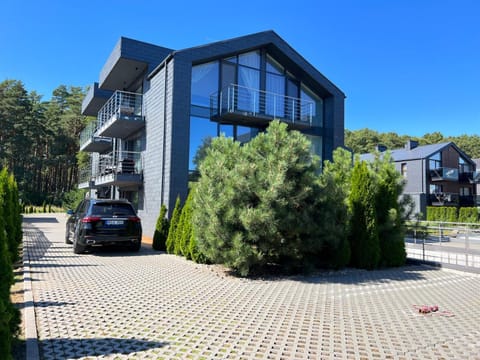 Property building, Street view