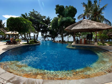 Natural landscape, Pool view, Pool view, Swimming pool