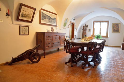 B&B Cà dei Baroni Bed and Breakfast in Pellizzano