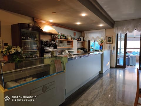 Hotel San Remo Hotel in San Zeno di Montagna