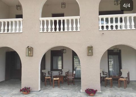 The Beach House - Apartments & Studios Bed and Breakfast in Halkidiki