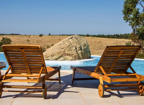 Swimming pool, sunbed