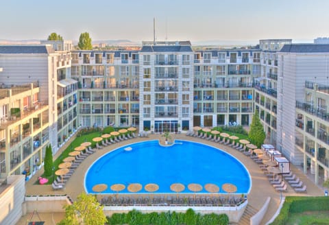 Property building, Patio, Day, View (from property/room), Balcony/Terrace, Photo of the whole room, Pool view, Sea view, Swimming pool, sunbed