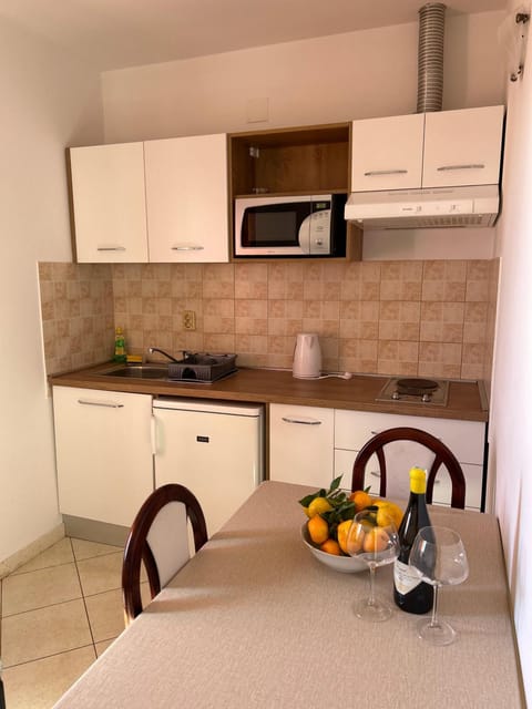 Apartments Mira Apartment in Mlini