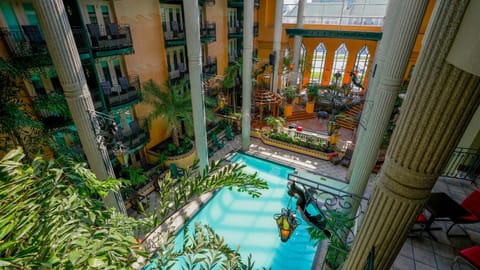 Swimming pool