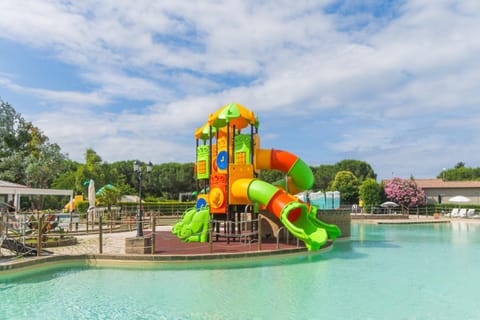 Camping Le Palme Campground/ 
RV Resort in Tuscany