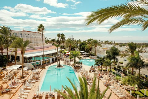 Pool view, Sea view, Swimming pool