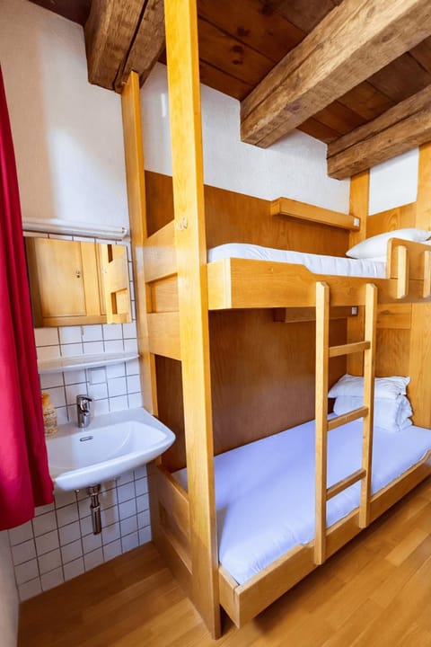 Photo of the whole room, bunk bed