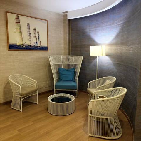 Seating area