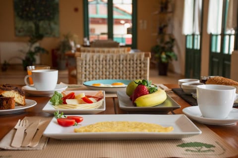 Food and drinks, Food, Breakfast, Continental breakfast, Buffet breakfast