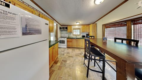 Island Club #51 House in South Bass Island