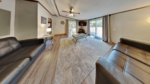 Island Club #51 House in South Bass Island