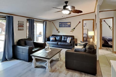 Put-in-Bay Island Club #102 House in South Bass Island