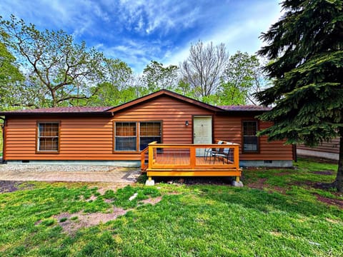 Island Club #74 House in South Bass Island