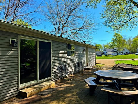 A Place at the Bay House in South Bass Island